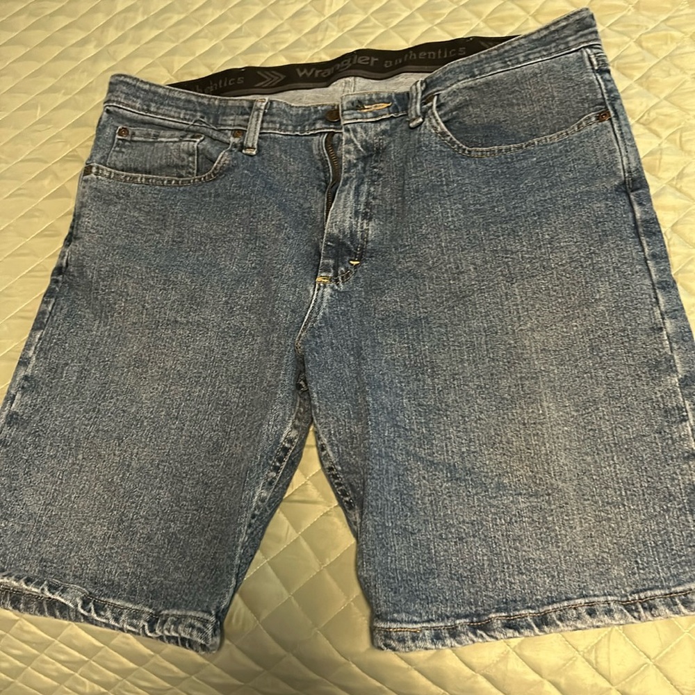 Wrangler stretch waist